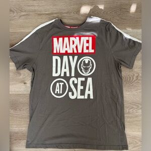 Disney Cruise Line Marvel Day at Sea Graphic Tee Large